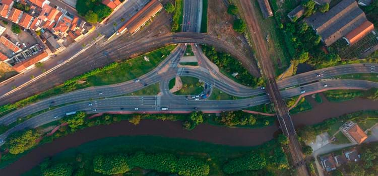 Sorocaba (SP) vai instalar energia solar em terminais de ônibus