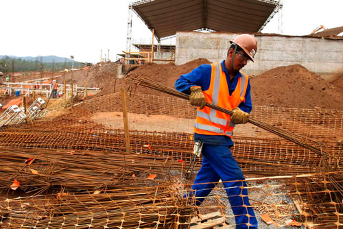 Indústria da construção pede para desonerar alíquota de importação de aço e cimento