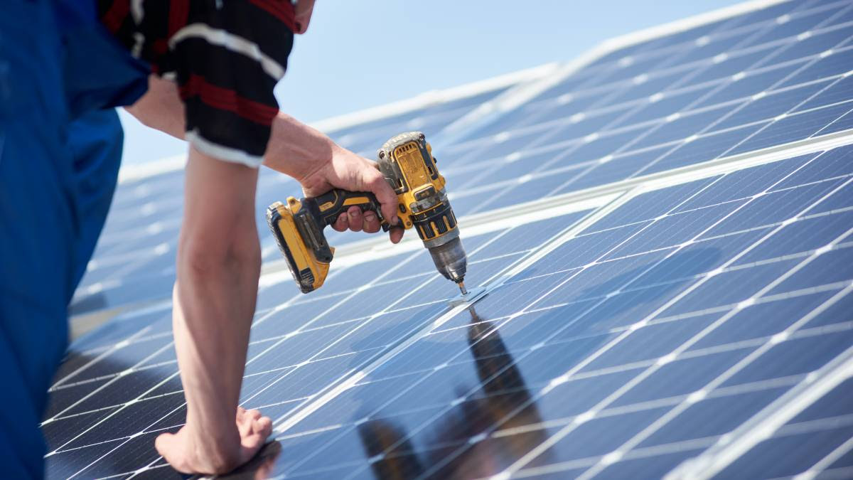 Geração própria solar no Programa Minha Casa Minha Vida ajuda a aliviar custos dos mais pobres, com sustentabilidade, celebra ABSOLAR