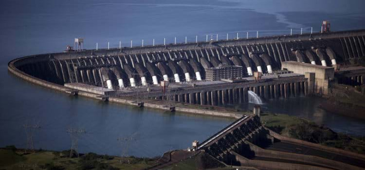  Itaipu assina acordo com ONU durante visita de secretário geral